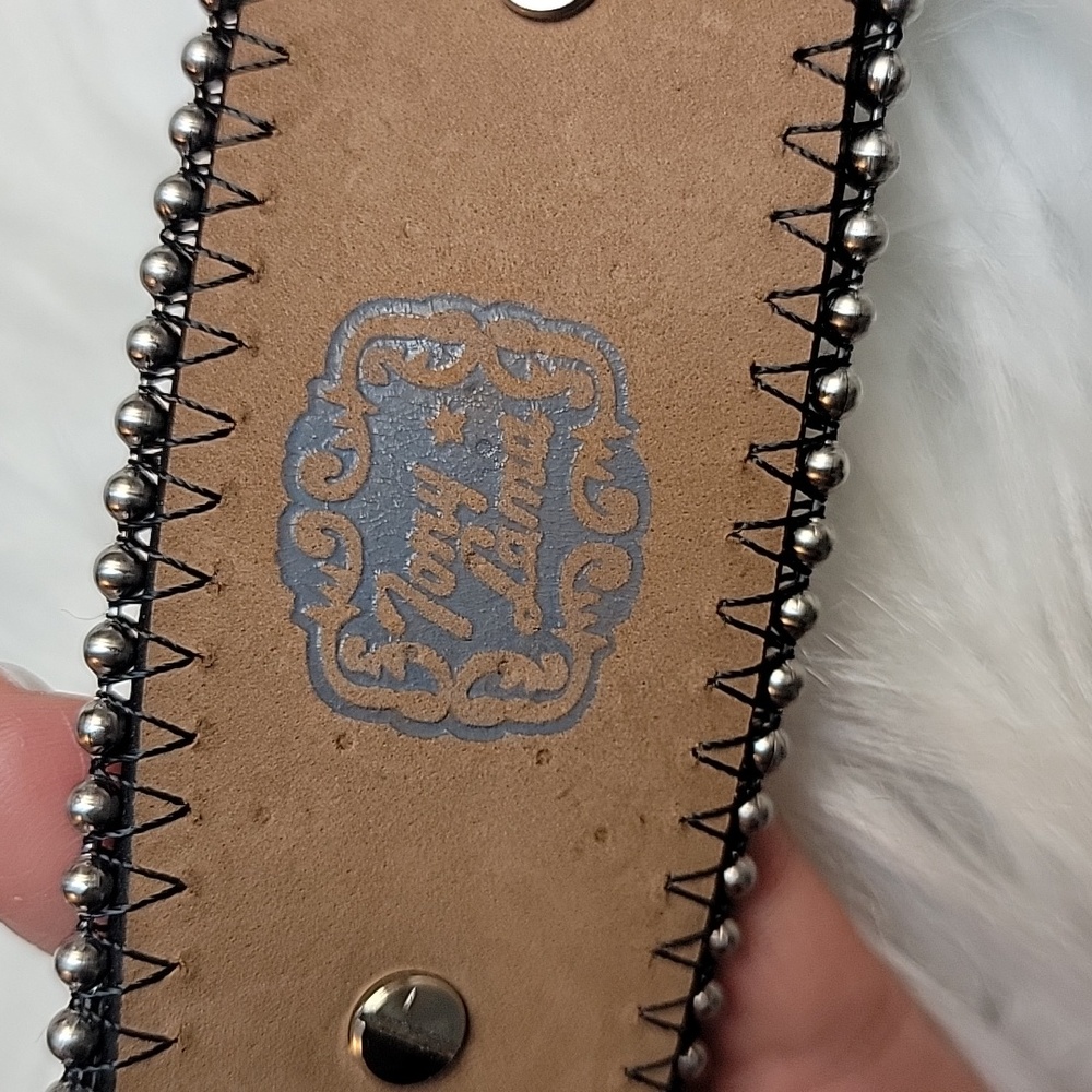Brand new and super beautiful. - Picture 5 of 9